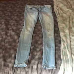 Light-wash Jeans